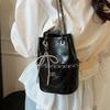Niche Design 2025 Spring New Bucket Chain Bag Casual Shoulder Crossbody Exquisite Cute Korean Version of Women's Bag