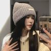 Осень и Зима Повседневная Вязаная Шапка с Буквенной Аппликацией Теплая Шапка-Пуловер от Холода Корейская Версия Милая Шапка с Кошачьими Ушками из Шерсти Женская