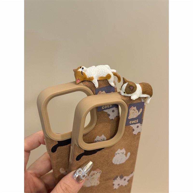 3D Leather Cat iPhone Case: Compatible with iPhone 13, 14, 15 Pro, 16 Pro Max for Autumn and Winter
