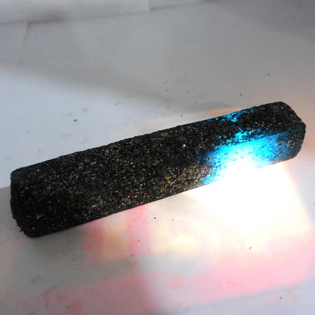 Natural Blue Aquamarine Loose Gemstone 306.75 ct Uncut Rough for Lapidary and Gem Collections