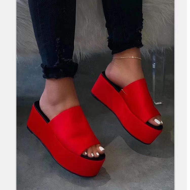 Летние женские брендовые шлепанцы на толстой подошве на толстом каблуке, повседневные модные тапочки, модные сандалии на платформе 35–43