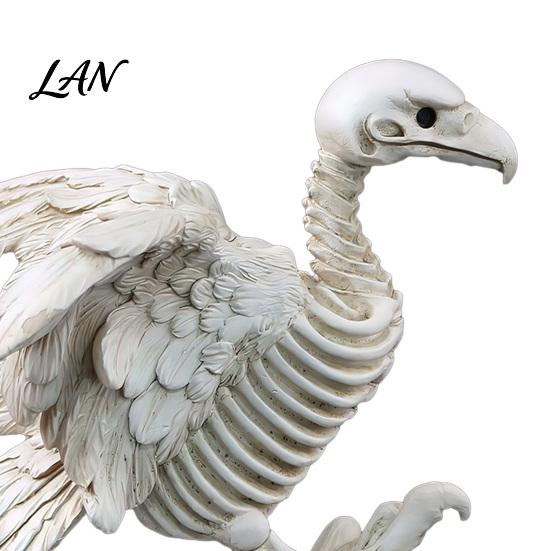 Realistic Vulture Skeleton Figurine Halloween Statue, Bird Bone for Detailed Ornament Home Decor, Spooky Tabletop Living Room Gothic
