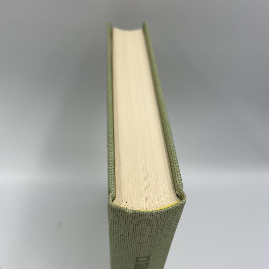 [Б/У] Не для продажи: С физиологией полости рта: Коллекция картин и эссе Ёдзиро Кавамуры, посвященная его выходу на пенсию из правительства