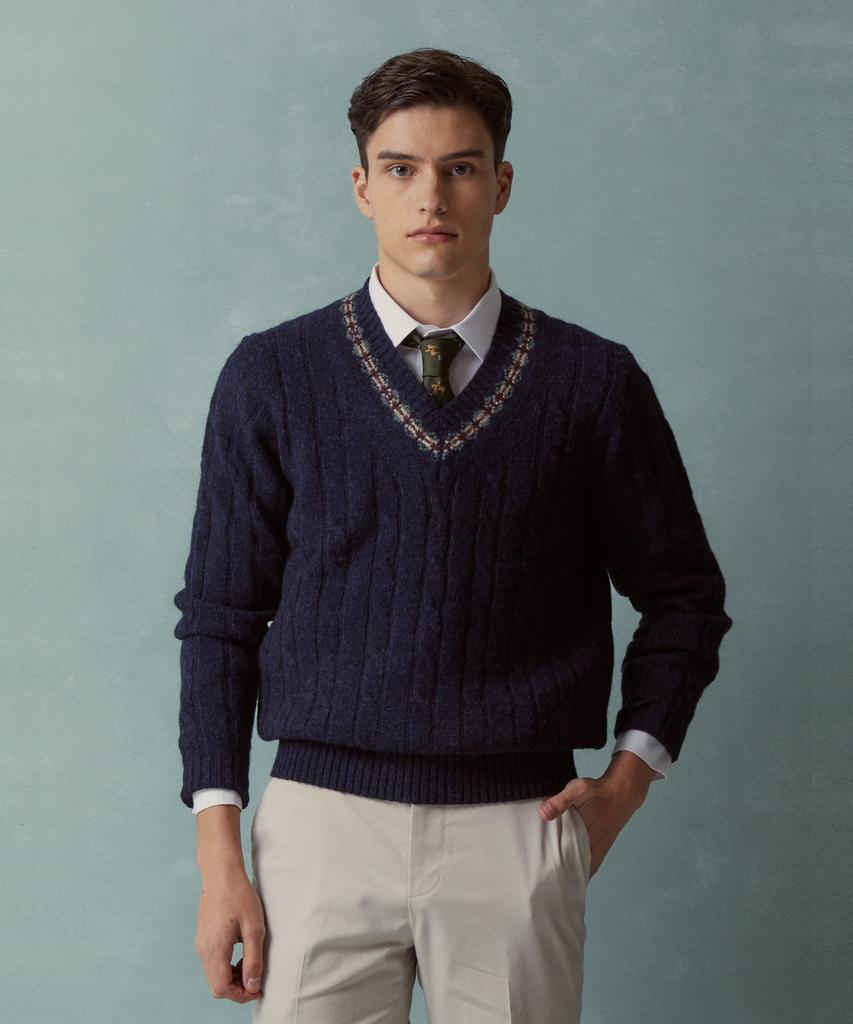 BROOKS BROTHERS Wool Cable V-Neck Sweater (Navy) (Bbwnmmf401)