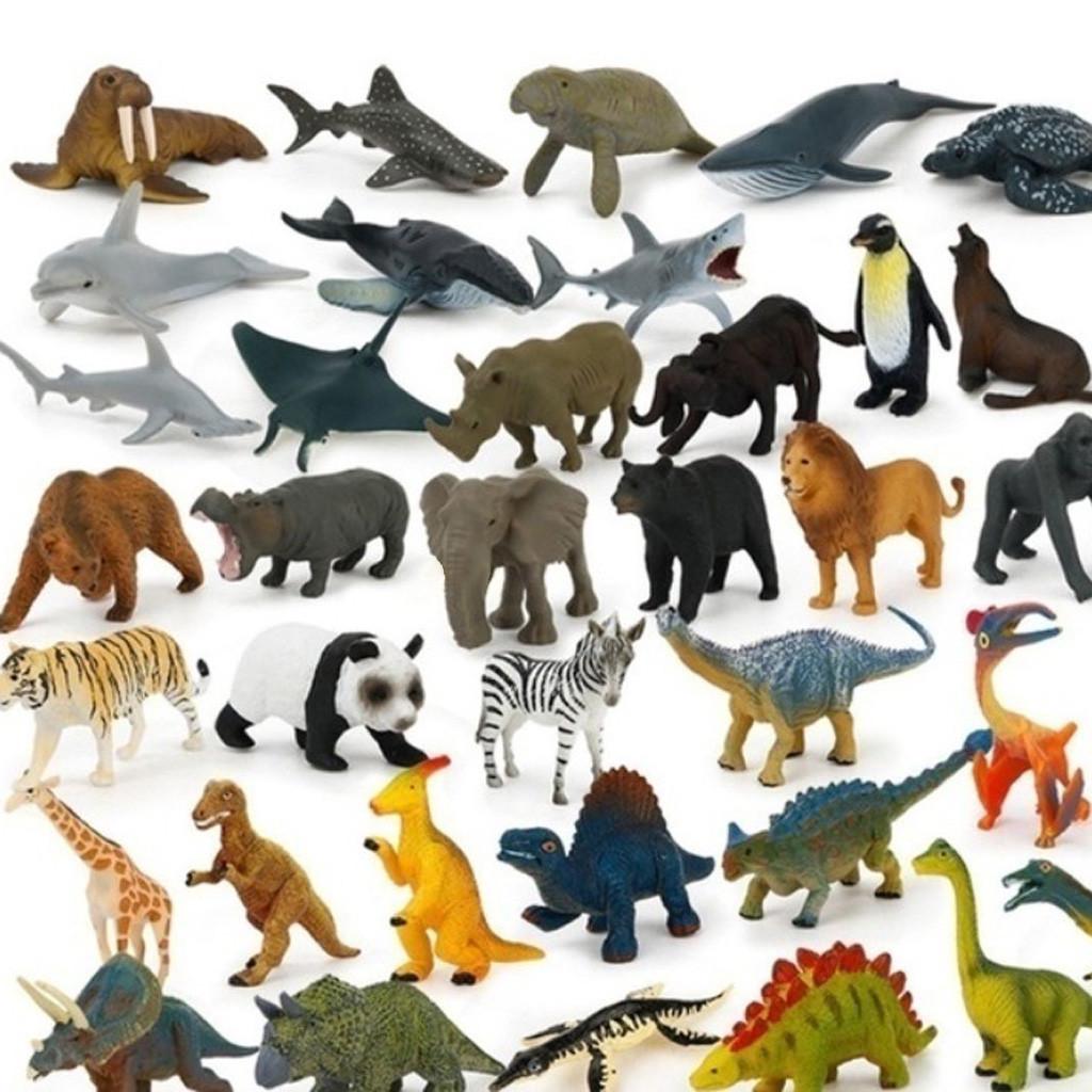 Игрушки набор пластиковых моделей животных. 12 штук