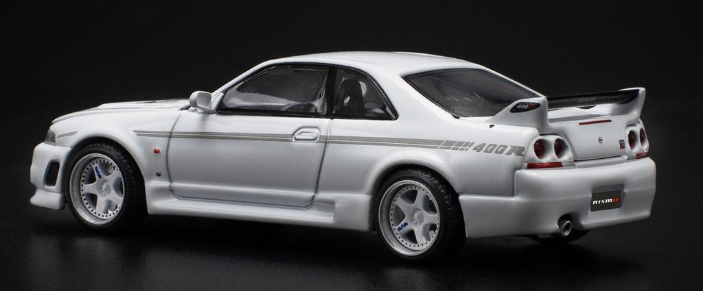 POP RACE NISSAN R33 NISMO 400R WHITE Готовый продукт 1/64 GT-R -