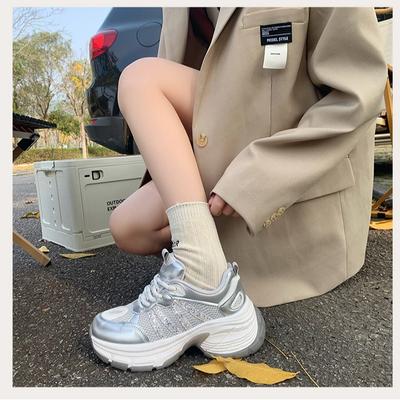 Женская обувь – Кроссовки