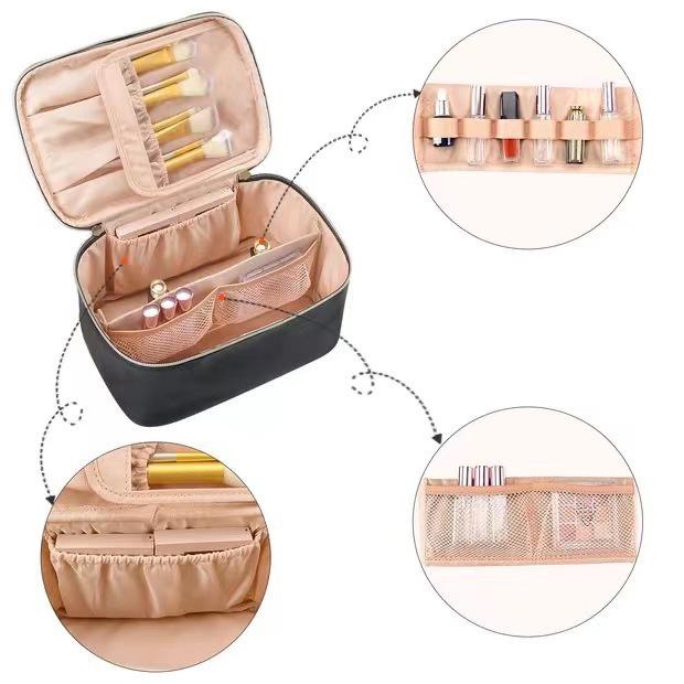 Popular Large Capacity Women's Cosmetic Travel Handbag and Toiletry Bag