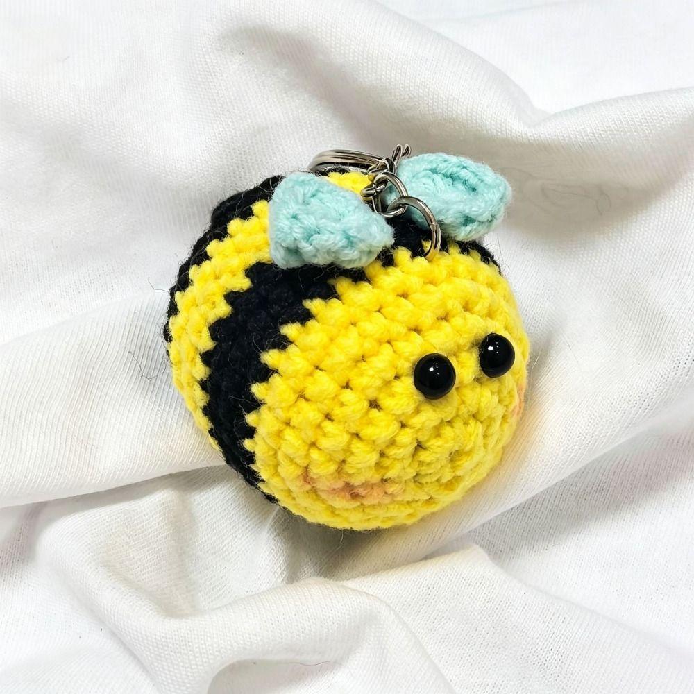 Cute Wool Bees Pendants Handmade Knitting Insect Jewelry Gift Crochet Keychains Animal Doll