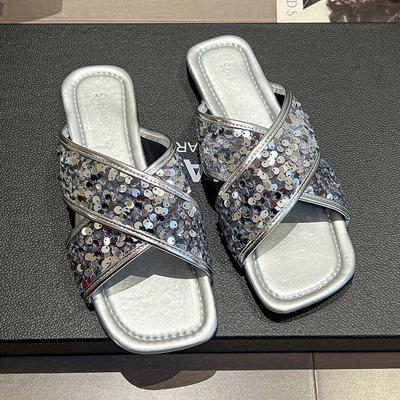 Мода Женские летние новые модные шлепанцы с дизайнерским плоским носком, удобные сандалии, женские роскошные платья со стразами, пляжные шлепанцы для отпуска