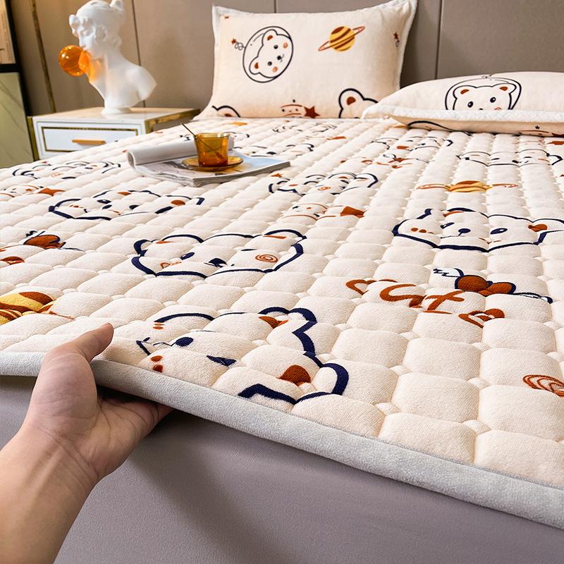 Новый молочный бархатный стеганый матрас, фланелевый утолщенный однотонный коврик-татами, защитный коврик для матраса