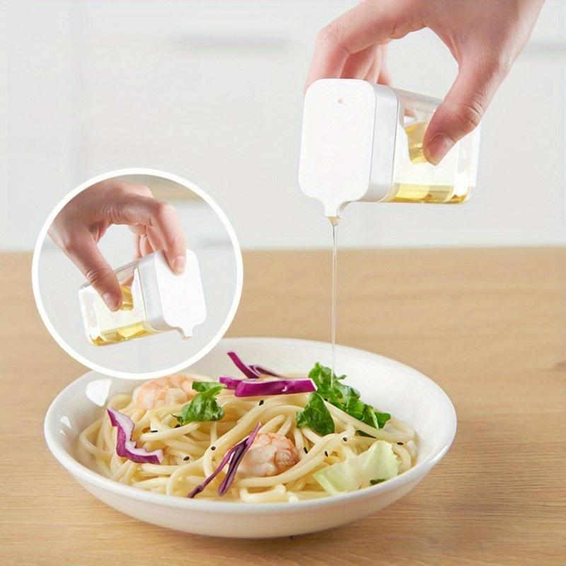 Кухонная коробка для приправ и специй, масляный горшок, комбинированное хранилище, герметичная влагонепроницаемая бутылка для специй, четыре отделения, банка для специй