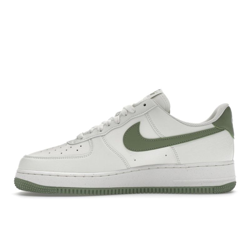 Nike Air Force 1 07 SE Next Nature Sail Oil Зеленые женские кроссовки Кремовые Volt DV3808-106