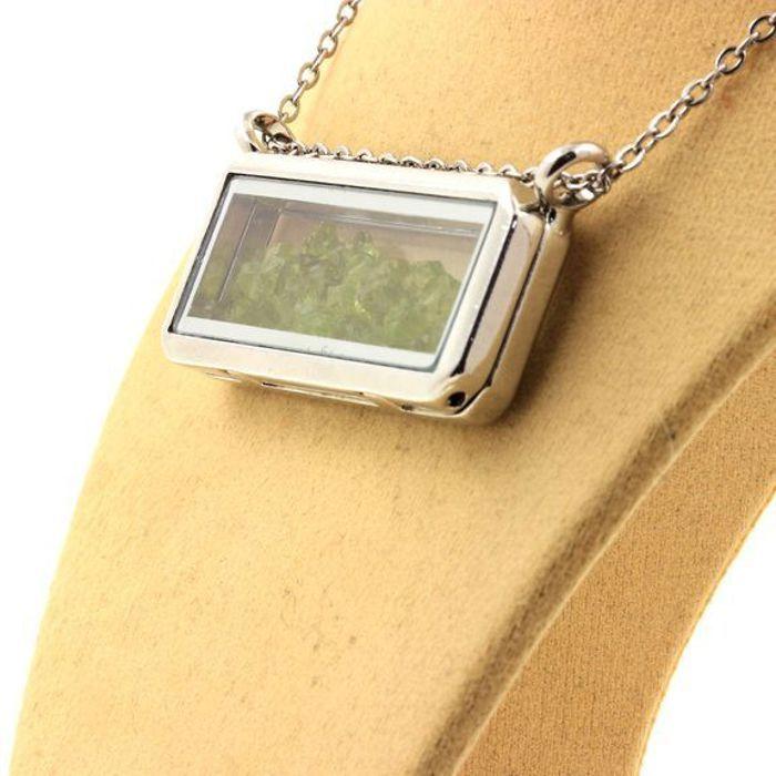 Stones and Minerals. Raw Peridot Necklace. Rectangle Model.