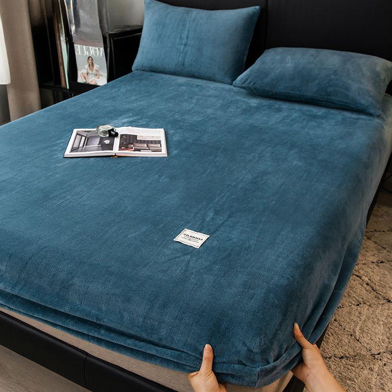 2026 Warm Soft Crystal Velvet Fitted Bed Sheet Washable Non-slip Mattress Cover King Queen Size Solid Color Thick Quilted Mattress Protector Bedding
