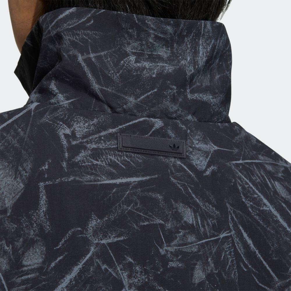 Adidas Оригинальная спортивная куртка с тремя полосками, накладным карманом, воротником-стойкой, молнией спереди, женская куртка черного цвета HS9506