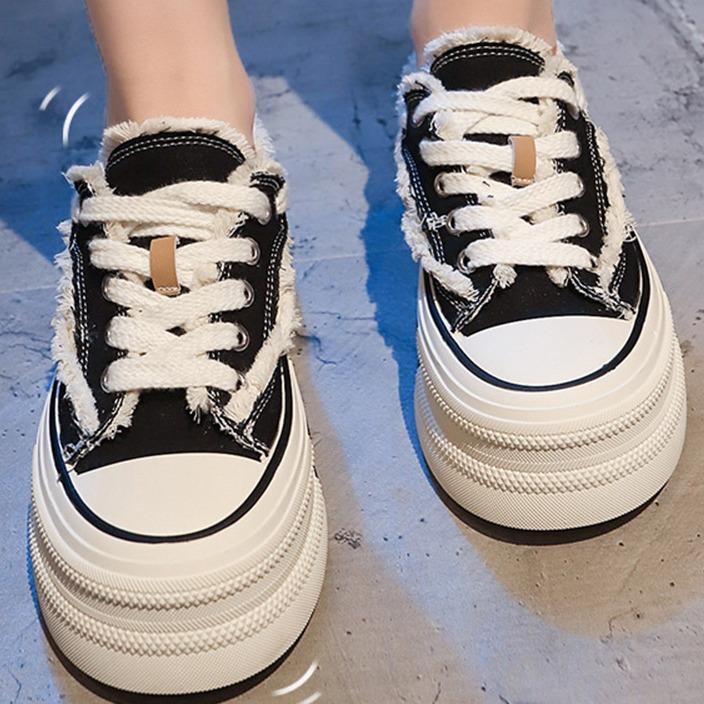 Популярные парусиновые туфли летние женские 2025 новые маленькие белые туфли маффин борд туфли тонкие дышащие иностранные повседневные женские туфли