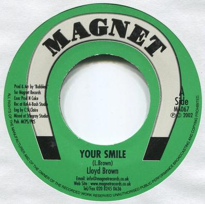 7-дюймовая пластинка LLOYD BROWN - Your Smile MA067 Магнит 2002 UK Регги, Ска и Даб Б/у
