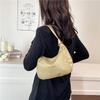 Casual Retro Solid Color Large Capacity New Fashion Woven Pattern Commuting Crescent Armpit Shoulder Bag
