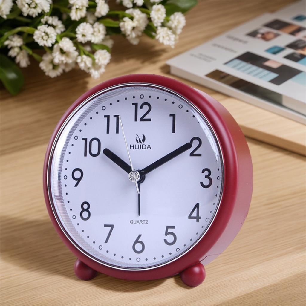Классический аналоговый будильник 4 дюйма, бесшумный, не тикающий, с ночником, на батарейках, в старомодном стиле для прикроватной тумбочки