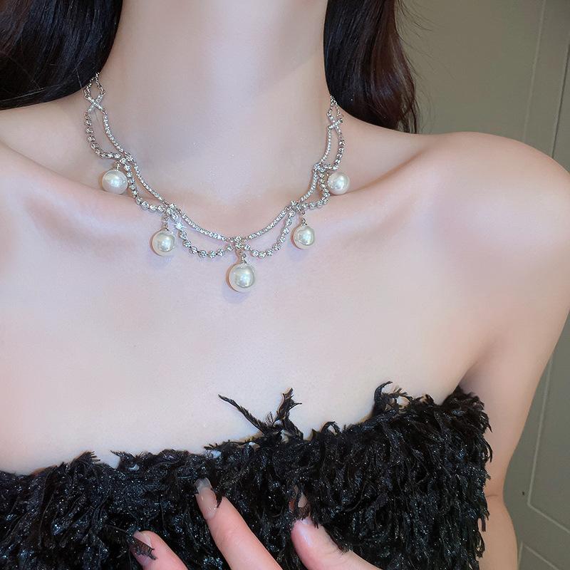Korean temperament love butterfly pearl fringed necklace fashion collarbone chain versatile item decoration