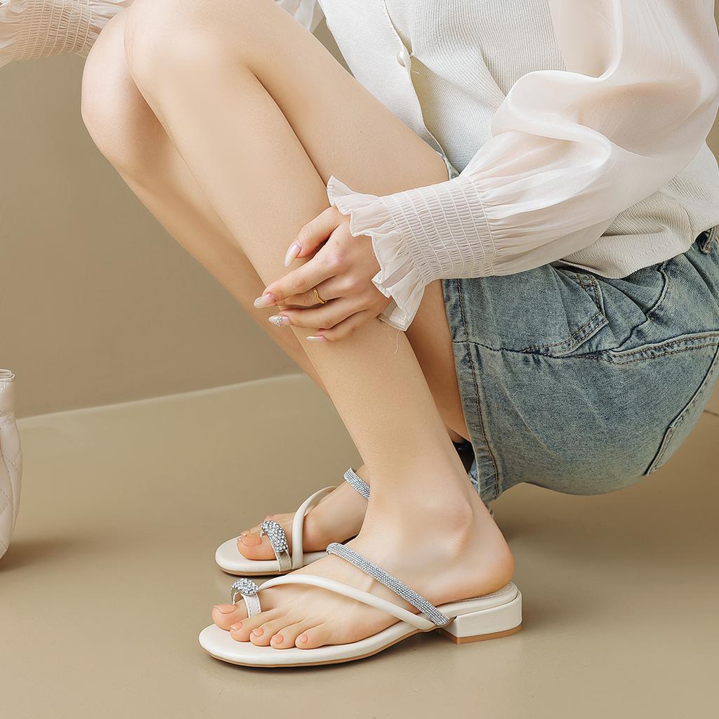 Weiwei Girl 355-2 Toe Cool Slippers Female Summer Wear Fairy Wind Summer Fashion Rhinestone Flat Sandals Female