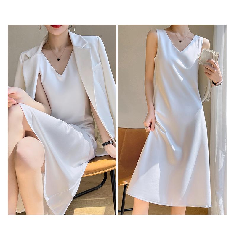 Черное атласное платье-комбинация А-силуэта без рукавов – Женское летнее платье длиной выше колена