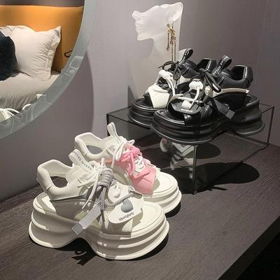 Женские сандалии на толстой подошве, сочетающиеся по цвету, 2025 новинка, универсальные, увеличивающие рост, любовь к спорту, римские сандалии, европейский тренд