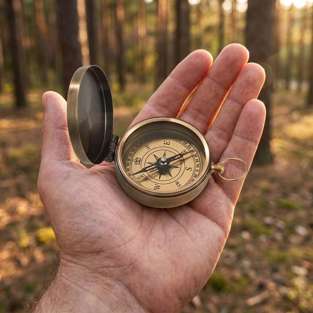 Retro Style Portable Pocket Compass Portable Camping Compass Retro Pocket Watch Navigation