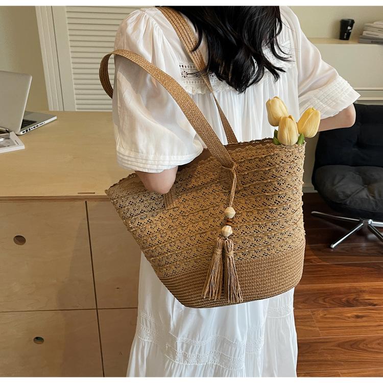Летняя соломенная сумка плетеная сумка 2025 пляжная сумка для отпуска на море большая вместимость соломенная универсальная на плечо сумка-ведро