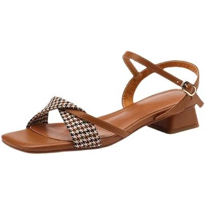 Мода 2024 года, новые летние женские сандалии с открытым носком, модные узкие сандалии на толстой подошве, элегантные женские удобные туфли для отдыха на открытом воздухе 9528