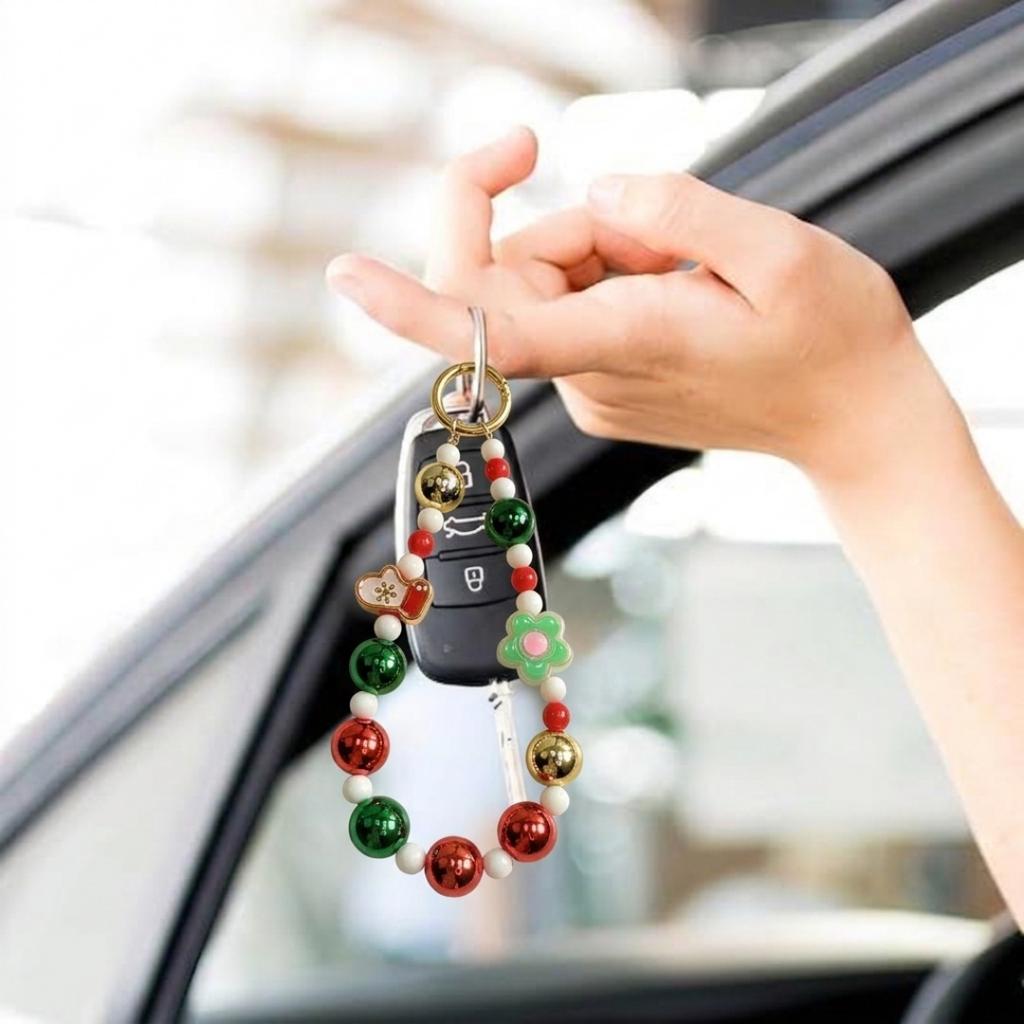 Key Pendant Sweet Acrylic Beaded Charm Purse Charm Holiday-Themed Bag Charm For Christmas Gatherings Mobile Phones Purse