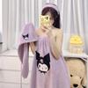 Набор носимых банных халатов Kuromi: Включает банное полотенце из кораллового флиса, шапочку для сушки волос и повязку на голову - Мягкие, приятные к коже, с мультяшным дизайном.