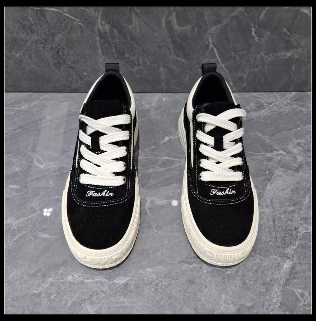 2025 Men's Retro Skate Shoes: Genuine Leather, Breathable, Anti-Odor, Casual Sneakers for Teen Students