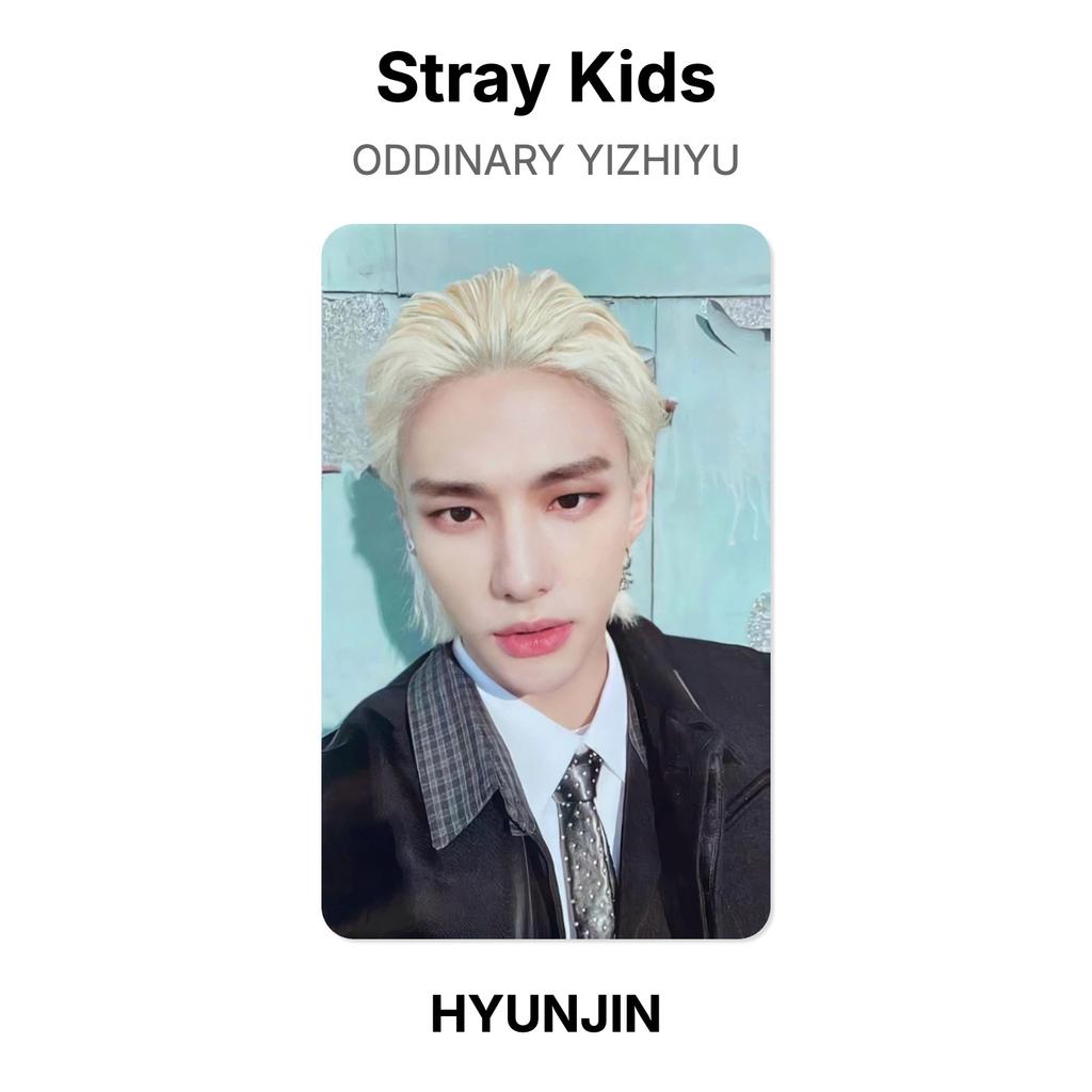 Stray Kids Официальная фотокарточка ODDINARY YIZHIYU