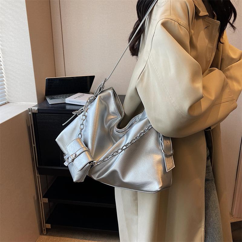 Silver Soft Shoulder Crossbody Bags for Women Trend Fashion PU Leather Designer Handbags Female Underarm Bag with Purse