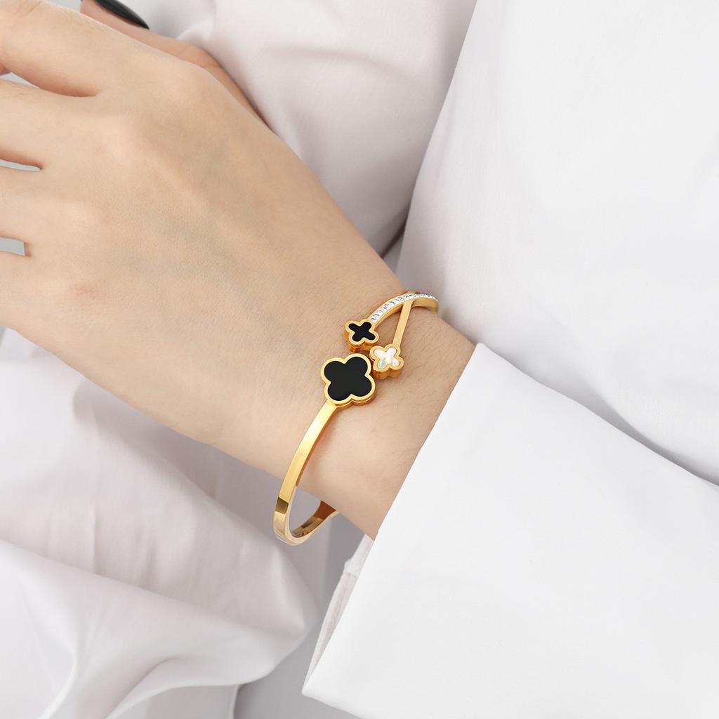 Ins New Exquisite Niche Four-Leaf Clover Titanium Steel Bracelet Female Fashion Personality Opening Adjustable Bracelet