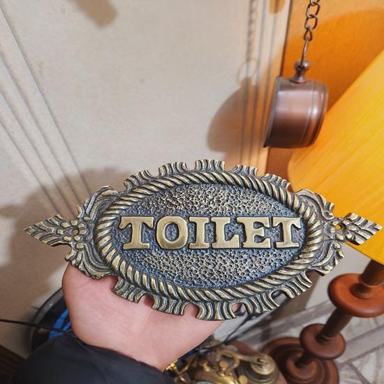 22.86 Cm Metal Toilet Door Sign Hand-Painted Industrial Bathroom Decor