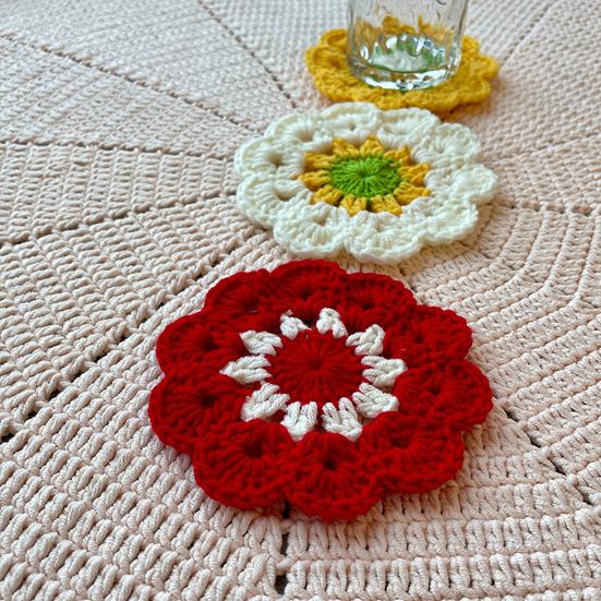 Handmade Crochet Flower Coaster Heat-Resistant Cup Mat for Mugs Glasses Soft