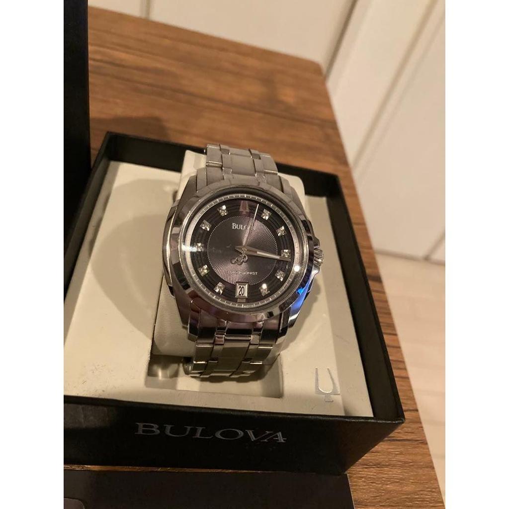 Б/у Нерабочие часы BULOVA с бриллиантовым декором
