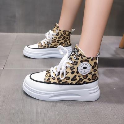 Женские белые туфли на толстой подошве, увеличивающие рост, износостойкие, удобные и модные парусиновые полуботинки с круглым носком