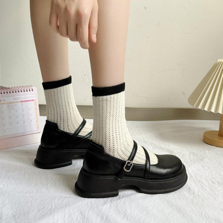 Женские туфли-лодочки Mary Jane на толстом каблуке, платформе, с пряжкой в форме сердца, с неглубокими кружевными босоножками с круглым носком в стиле Лолиты, милые модные женские туфли