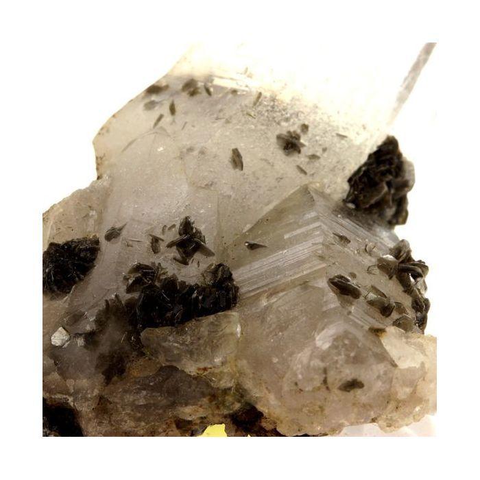 Quartz + Muscovite 280.7 carats