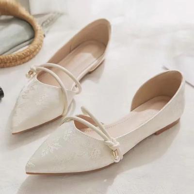 Лето 2025 Новые Слипоны Женские Балетки Заостренный Носок Принт Большой Размер Универсальная Обувь Повседневные Бусины Бант Цветочные Балетки