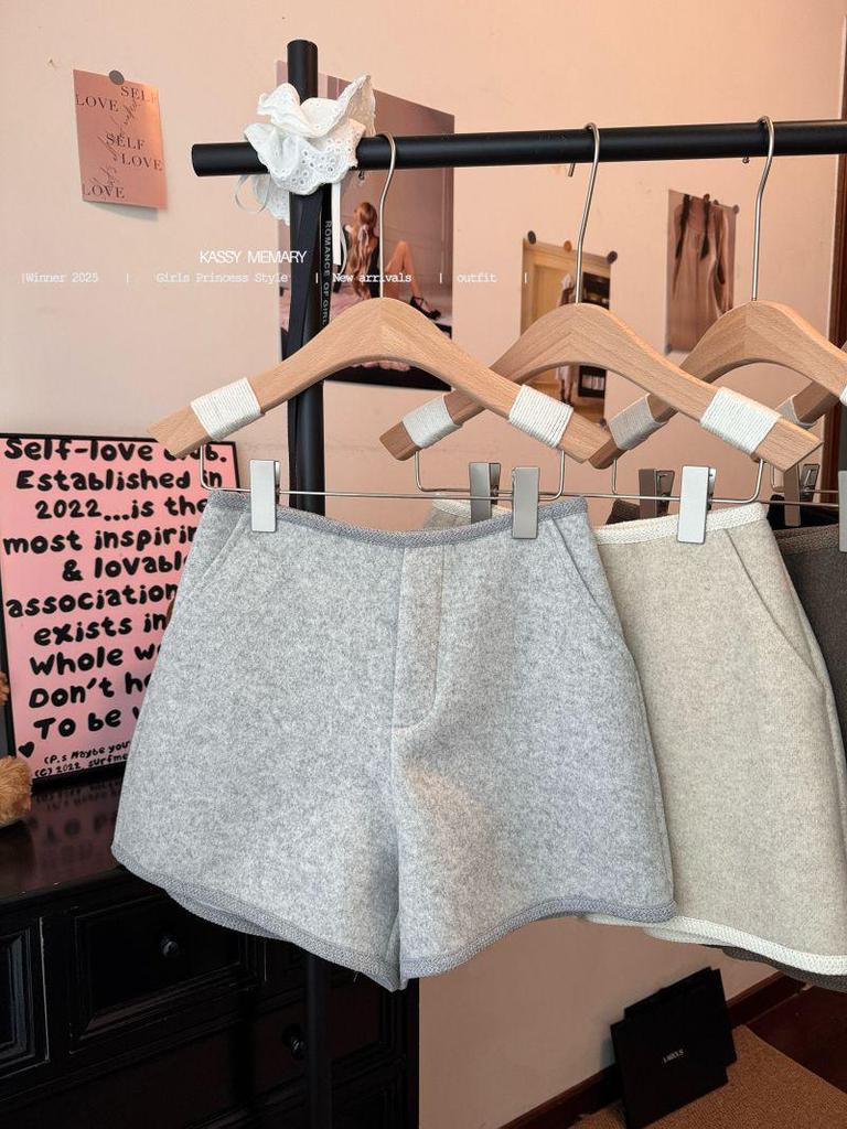 Women's Thickened Woolen High-Waisted Wide-Leg A-Line Shorts - Autumn/Winter 2025