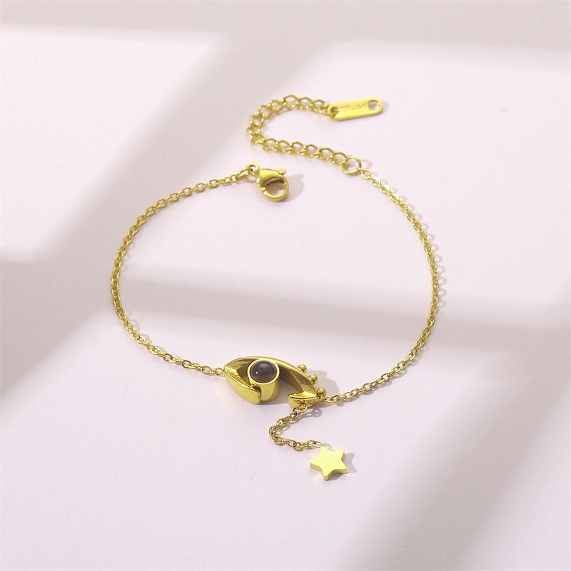 Корейский браслет женской моды из титановой стали Дун Дэмун - Нержавеющий, Высококлассный, Дизайн через границу.