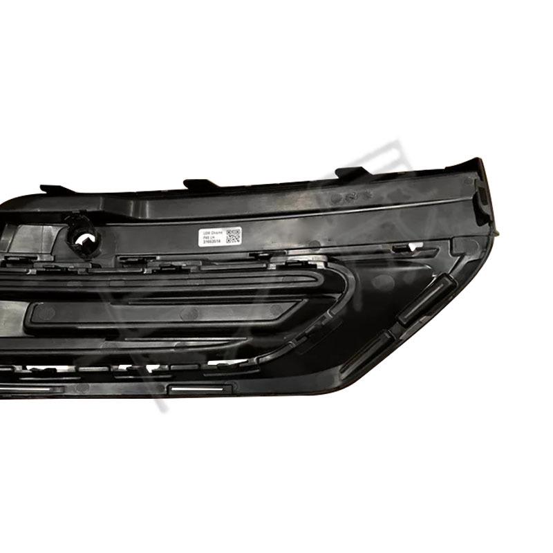 Volvo XC90 Передний бампер Декоративная панель и рамка противотуманной фары 31663514/31663515