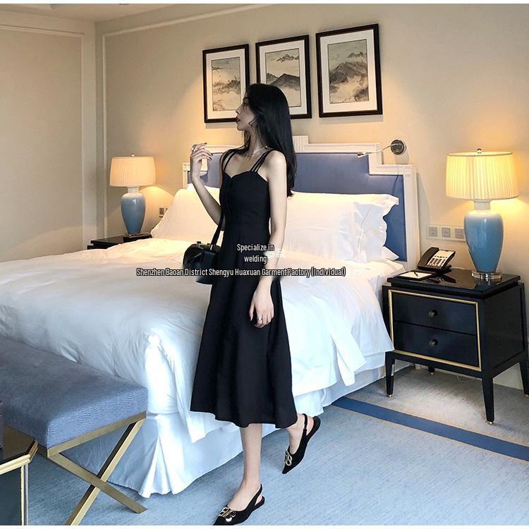 Women's 2025 Summer Little Black Slit Dress - French Retro Bellflower Style, Over-the-Knee and Fitted Waist