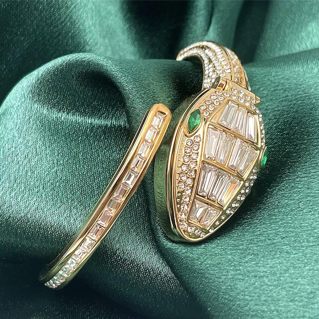 Кварцевые часы с бриллиантовым браслетом Snake 2023 года — хит продаж, дизайн в форме змеи