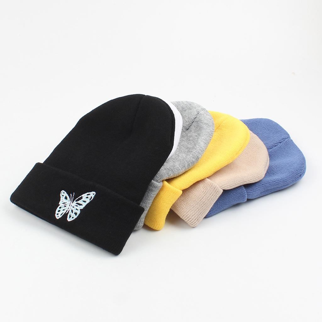 Мужские и женские зимние вязаные шапочки с вышивкой бабочкой, теплая удобная повседневная шапка